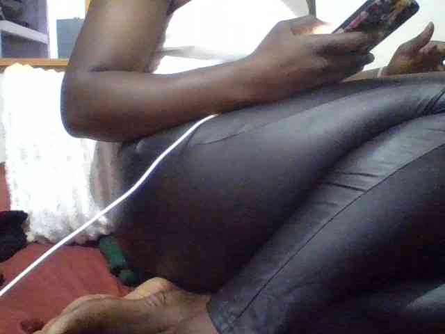 Yourdreamgirl webcam