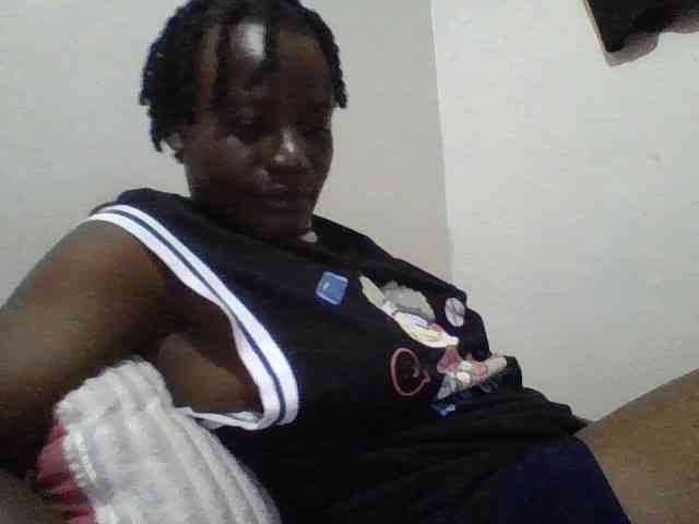 Yourdreamgirl webcam