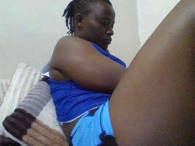Yourdreamgirl webcam