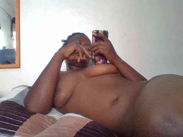 Yourdreamgirl webcam