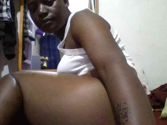 Yourdreamgirl webcam