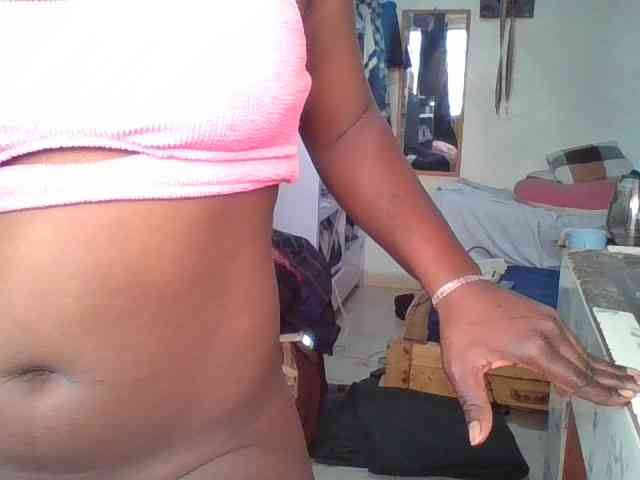 Yourdreamgirl webcam