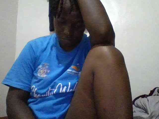 Yourdreamgirl webcam