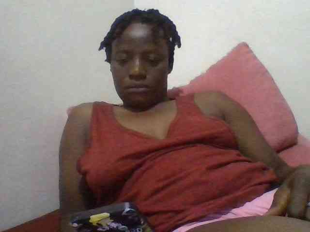 Yourdreamgirl webcam