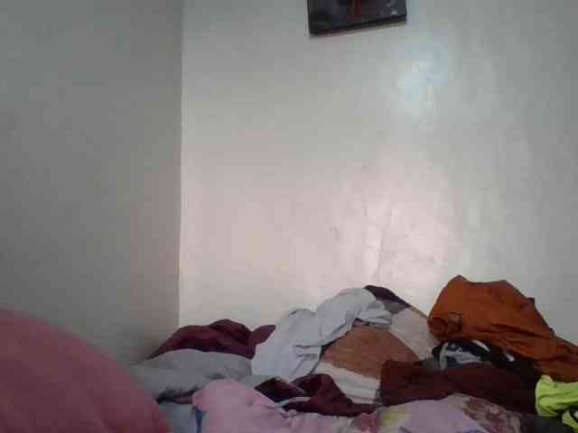 Yourdreamgirl webcam