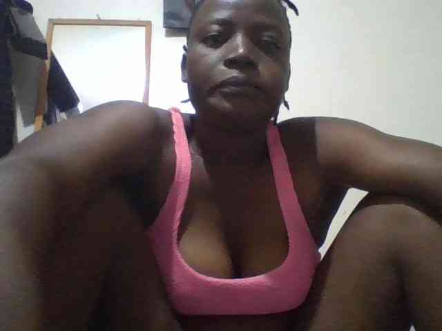 Yourdreamgirl webcam