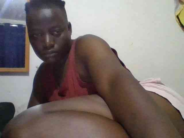 Yourdreamgirl webcam