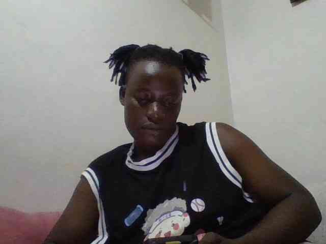 Yourdreamgirl webcam