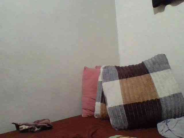Yourdreamgirl webcam