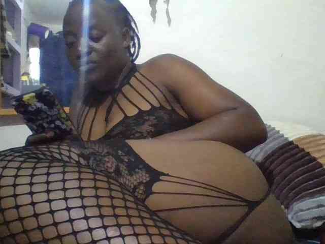 Yourdreamgirl webcam