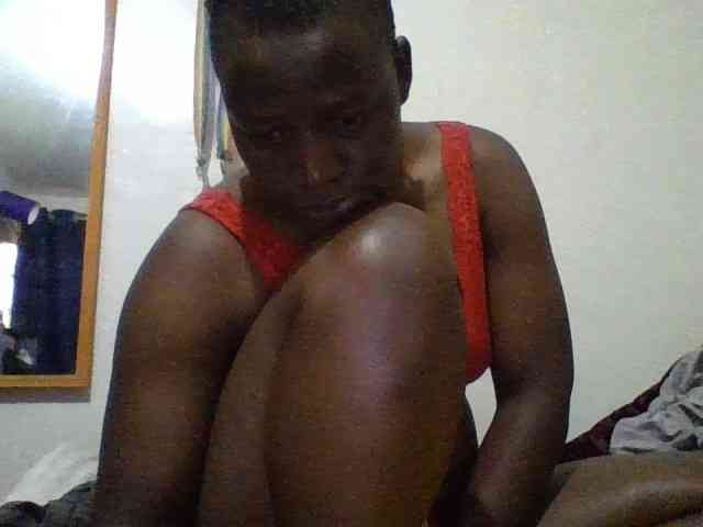 Yourdreamgirl webcam