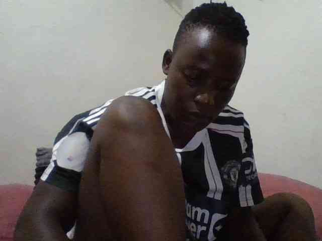 Yourdreamgirl webcam