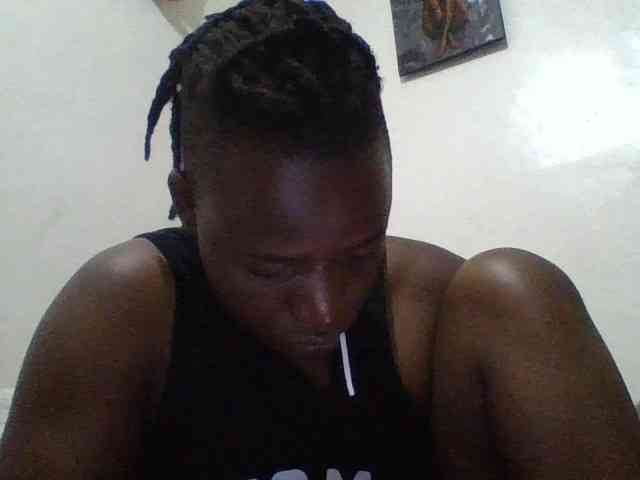 Yourdreamgirl webcam