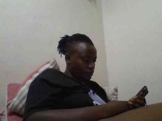 Yourdreamgirl webcam