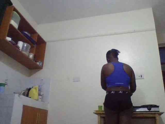Yourdreamgirl webcam
