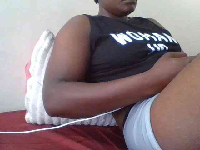 Yourdreamgirl webcam