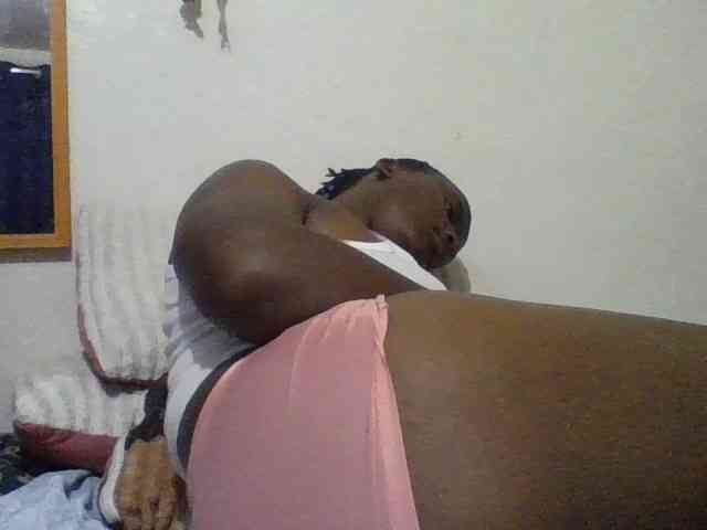 Yourdreamgirl webcam