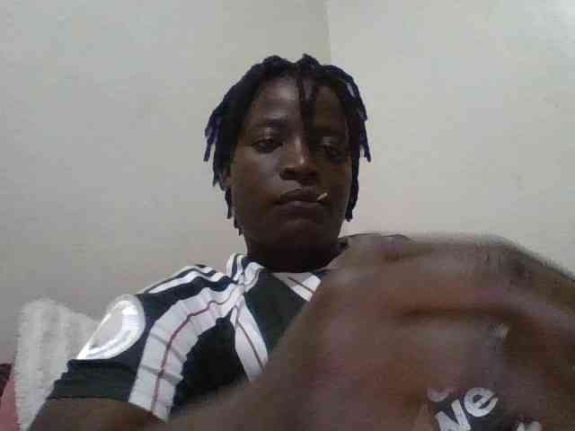 Yourdreamgirl webcam