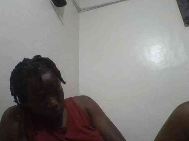Yourdreamgirl webcam