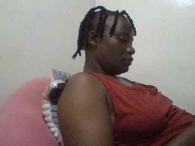 Yourdreamgirl webcam