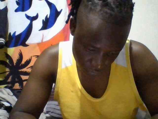 Yourdreamgirl webcam