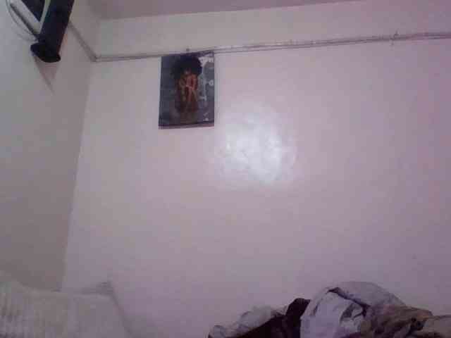 Yourdreamgirl webcam