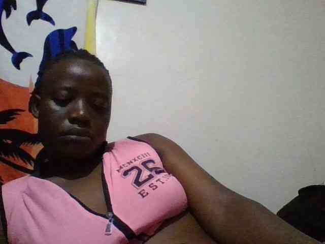 Yourdreamgirl webcam