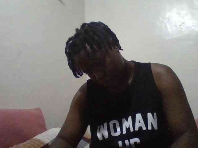 Yourdreamgirl webcam