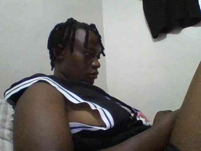 Yourdreamgirl webcam