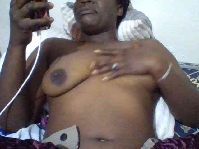 Yourdreamgirl webcam