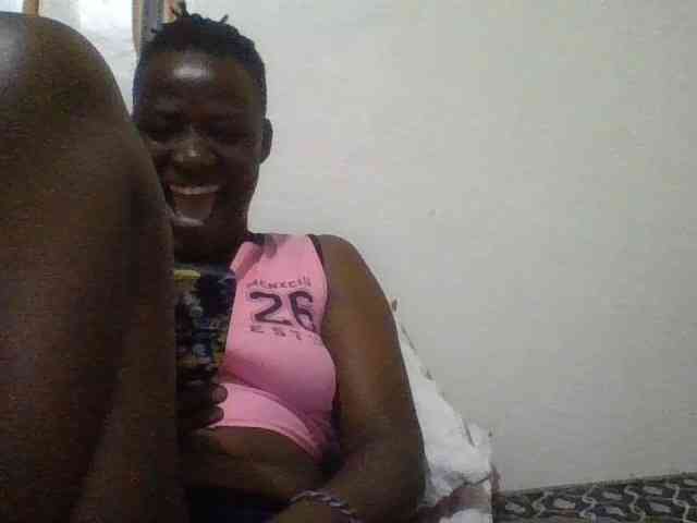 Yourdreamgirl webcam