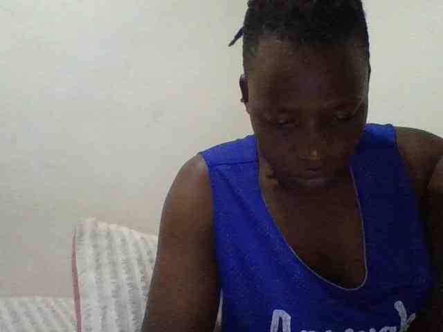 Yourdreamgirl webcam