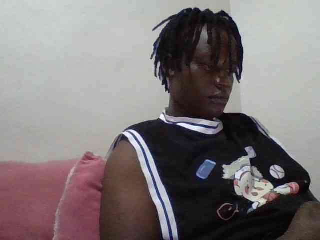 Yourdreamgirl webcam