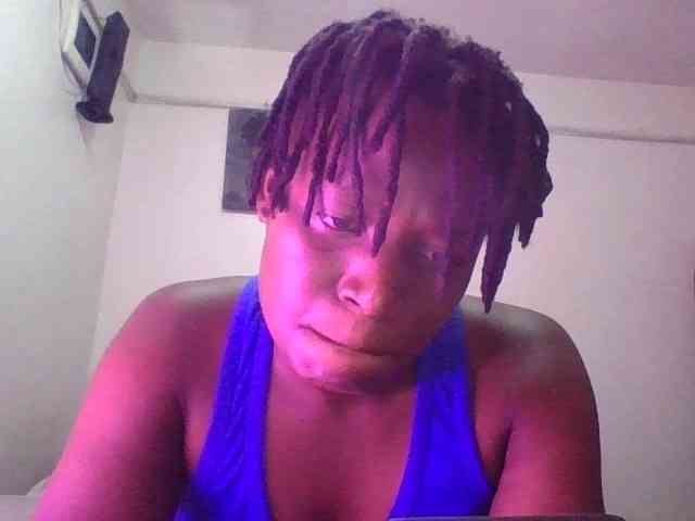 Yourdreamgirl webcam