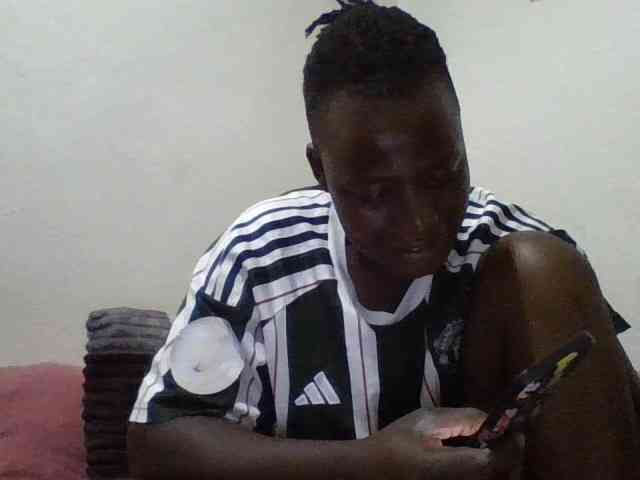 Yourdreamgirl webcam