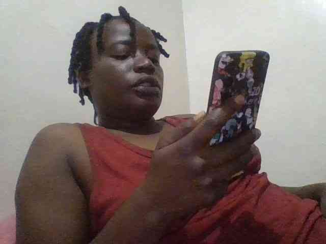 Yourdreamgirl webcam
