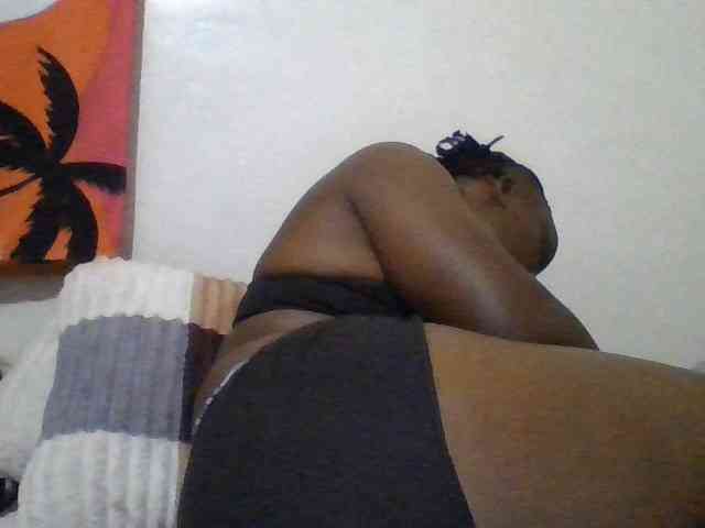Yourdreamgirl webcam