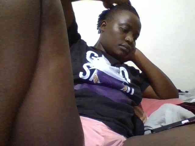 Yourdreamgirl webcam