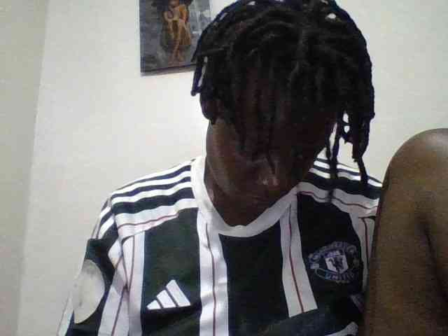 Yourdreamgirl webcam