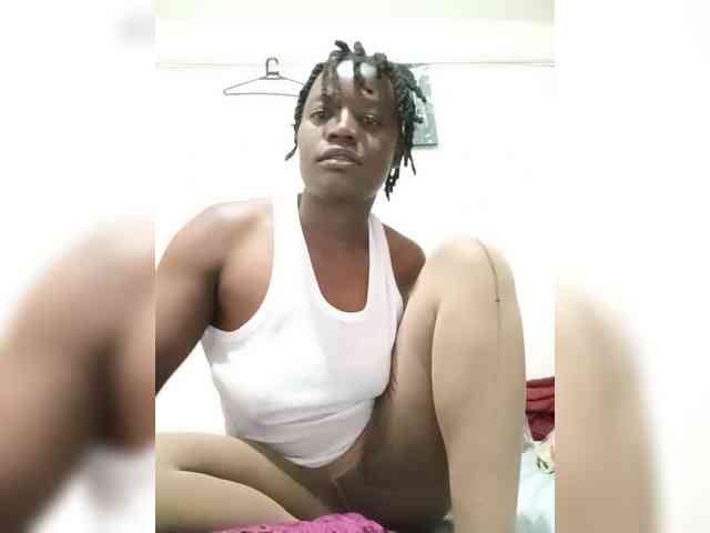Yourdreamgirl webcam