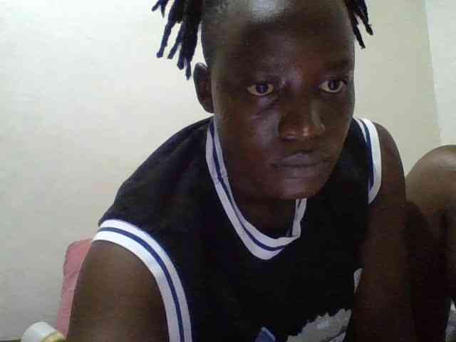 Yourdreamgirl webcam