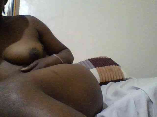 Yourdreamgirl webcam