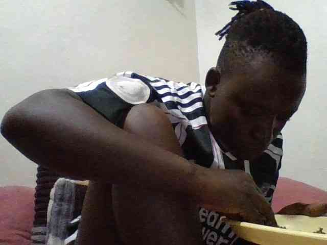 Yourdreamgirl webcam