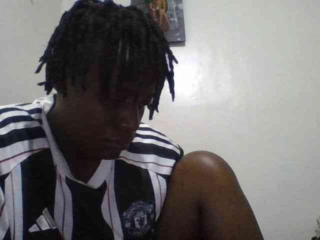 Yourdreamgirl webcam