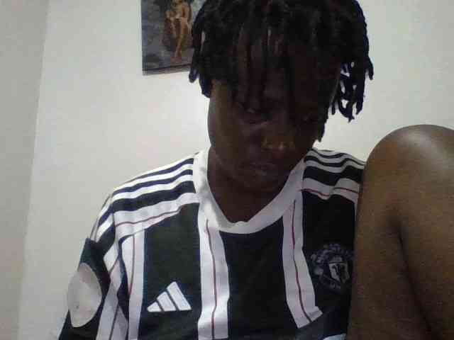 Yourdreamgirl webcam