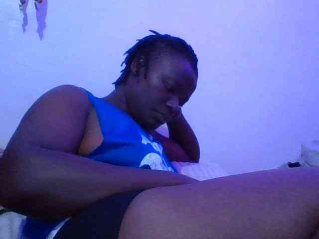 Yourdreamgirl webcam