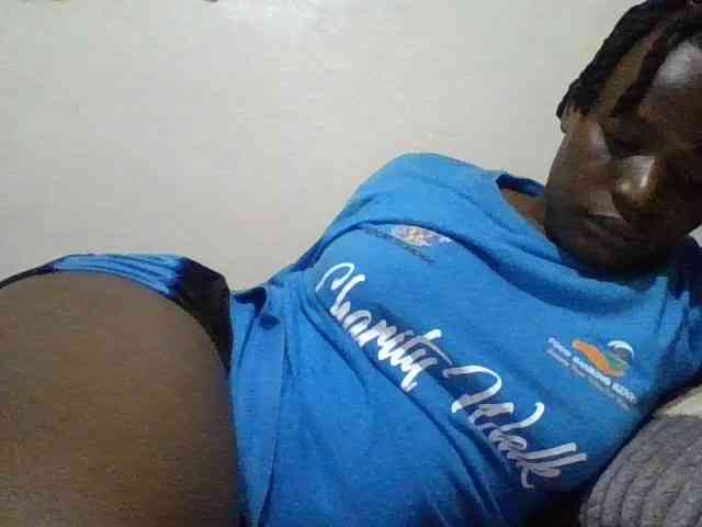 Yourdreamgirl webcam