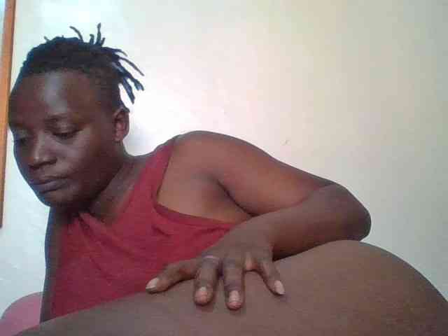 Yourdreamgirl webcam