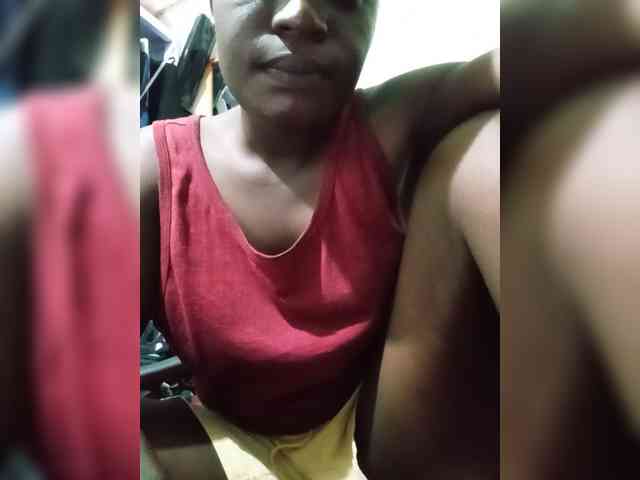 Yourdreamgirl webcam
