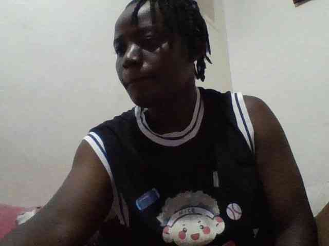 Yourdreamgirl webcam